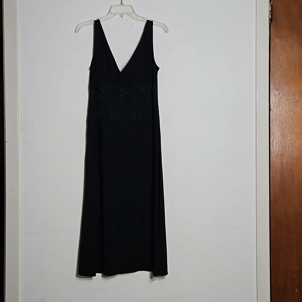 GUC Soma black with lace surplice wrap sleeveless nightgown medium
